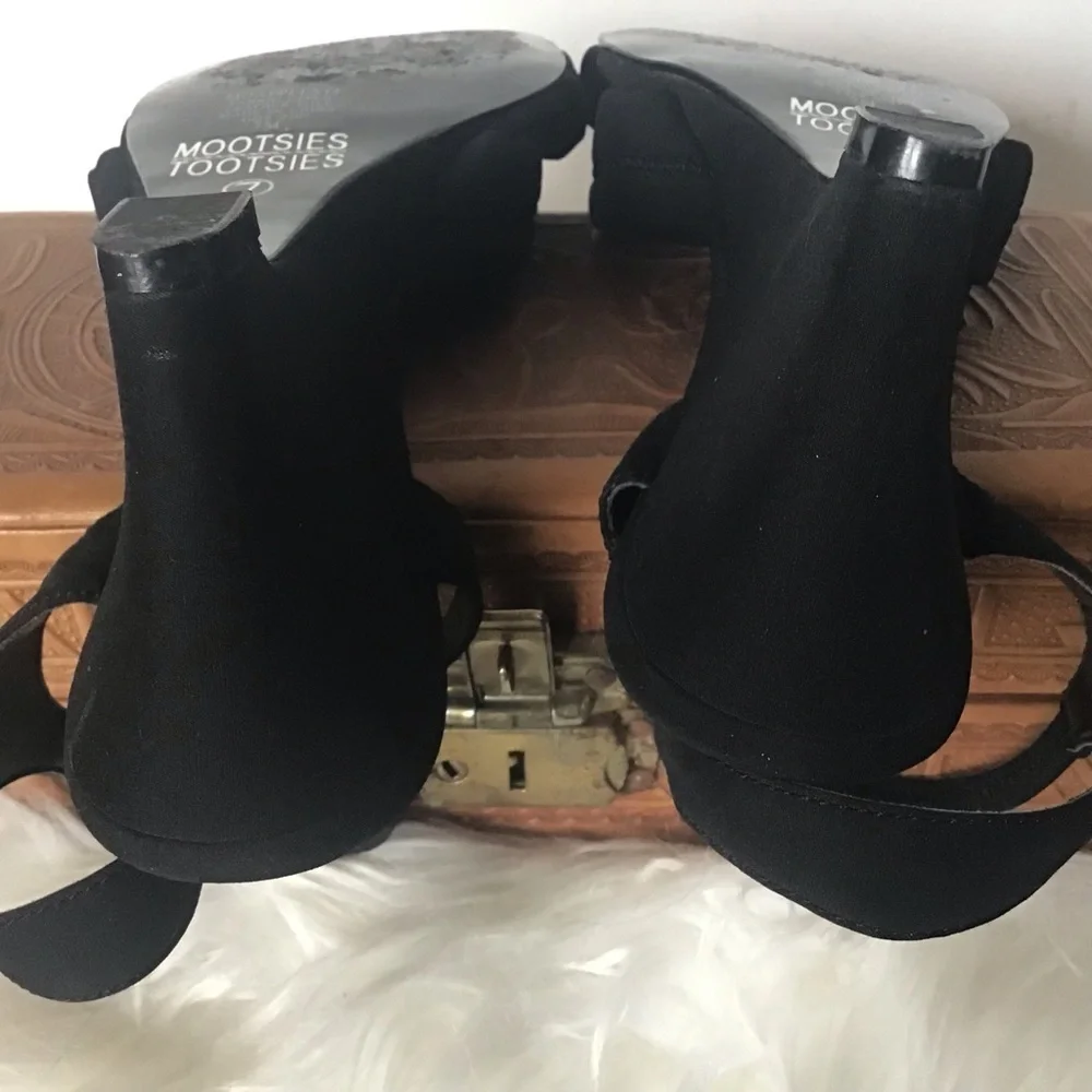 Mootsies Tootsies black fabric upper open toe knotted wedge slingback sandal S 7